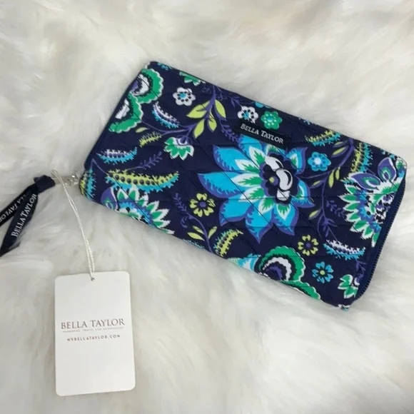 Bella Taylor Quilted Wallet Floral Print - Picture 1 of 7